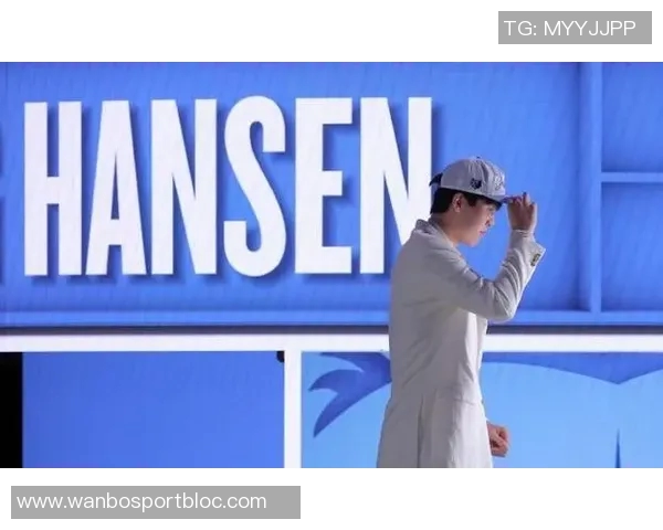 瀚森在比赛中展现出自信与进步逐渐找到个人节奏的精彩表现